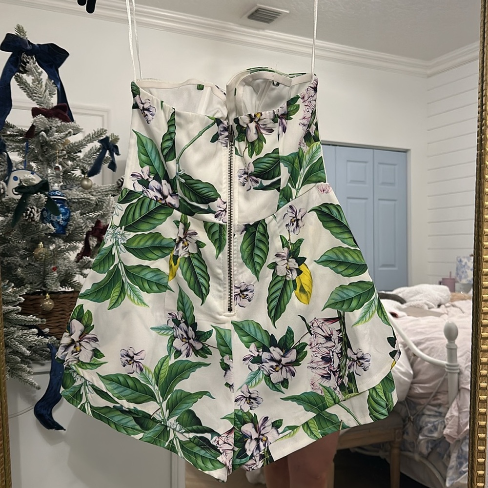 Fun summer romper - Picture 3 of 3